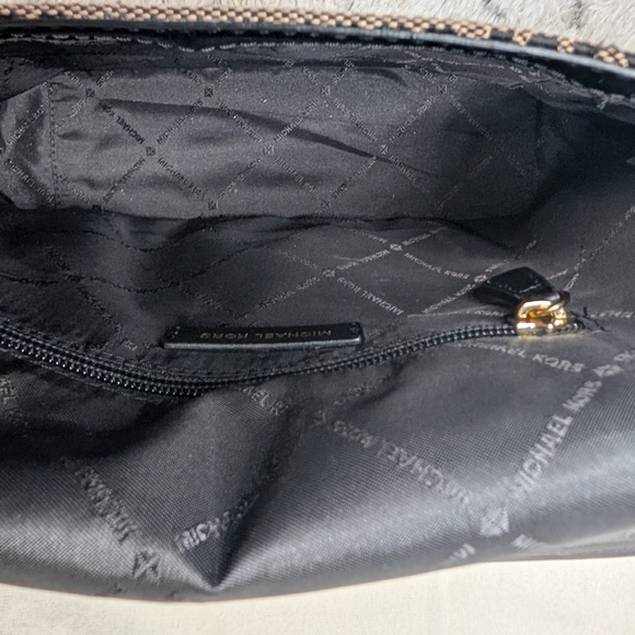 Michael Kors Leather Monogram Flap Top Shoulder Bag Crossbody Black & Tan - Picture 7 of 9